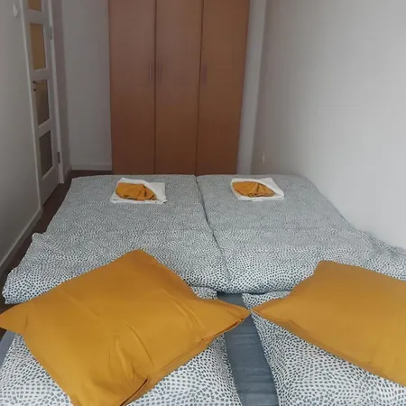 Tesla Time Machins 2bedrooms & Living Apartman Novi Sad