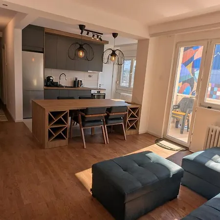 Apartment Tesla Time Machins 2bedrooms & Living Novi Sad