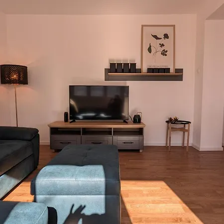 Tesla Time Machins 2bedrooms & Living *